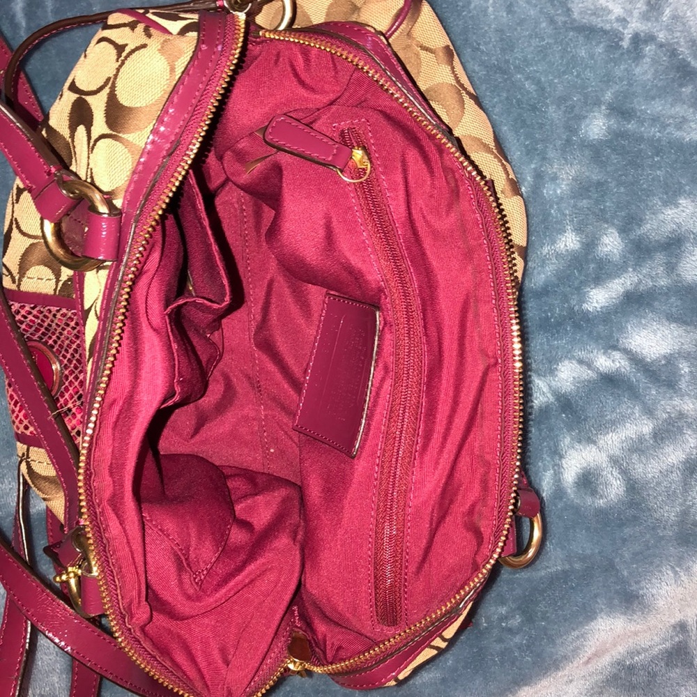 Coach Bag - Picture 3 of 7